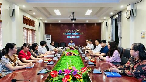 SỞ KHOA HỌC VÀ CÔNG NGHỆ TỈNH LẠNG SƠN TRAO GIẤY CHỨNG NHẬN DOANH NGHIỆP KHOA HỌC VÀ CÔNG NGHỆ CHO CÔNG TY THIÊN PHÚ